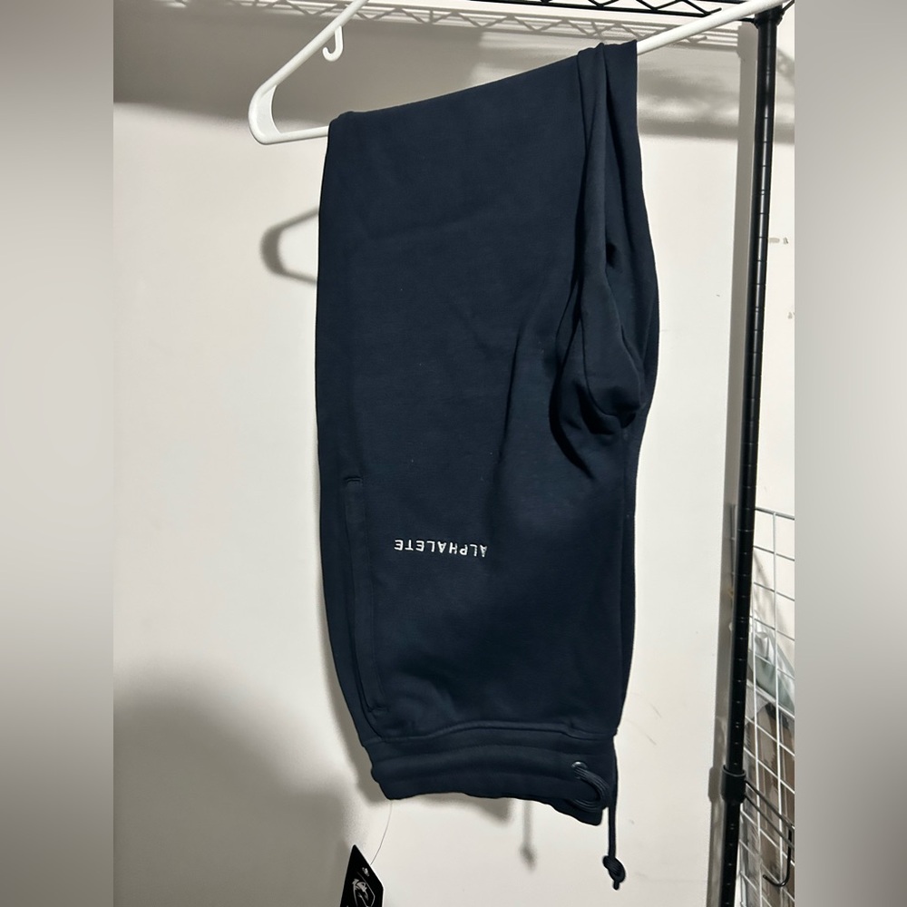New Alphalete Jogger Navy Medium